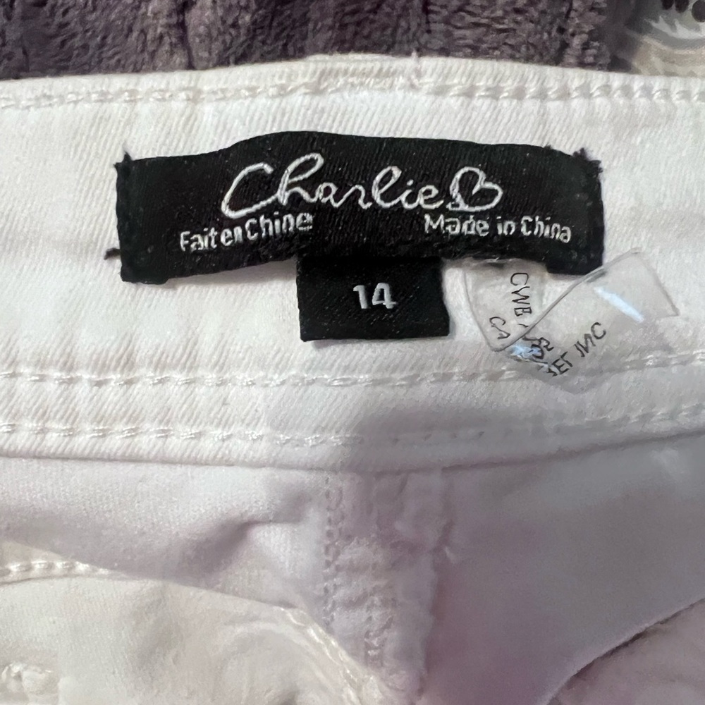 White denim jeans